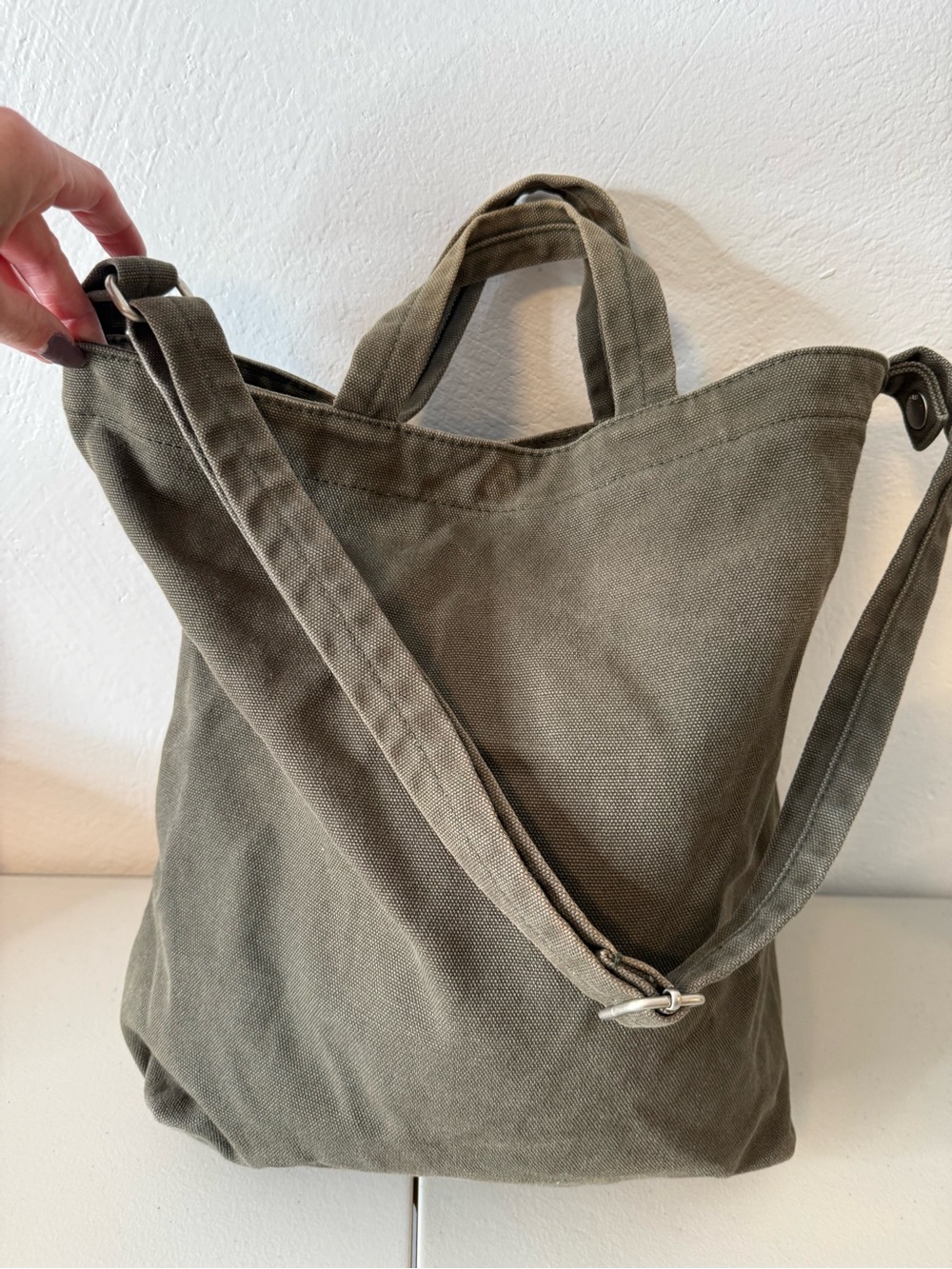 BAGGU Duck Bag Olive Green Canvas Crossbody Tote Adjustable Strap Utility Bag